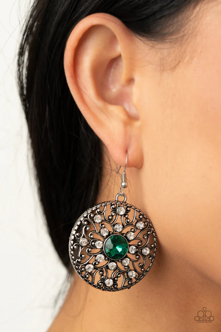 GLOW your Ture Colors - Green Earring