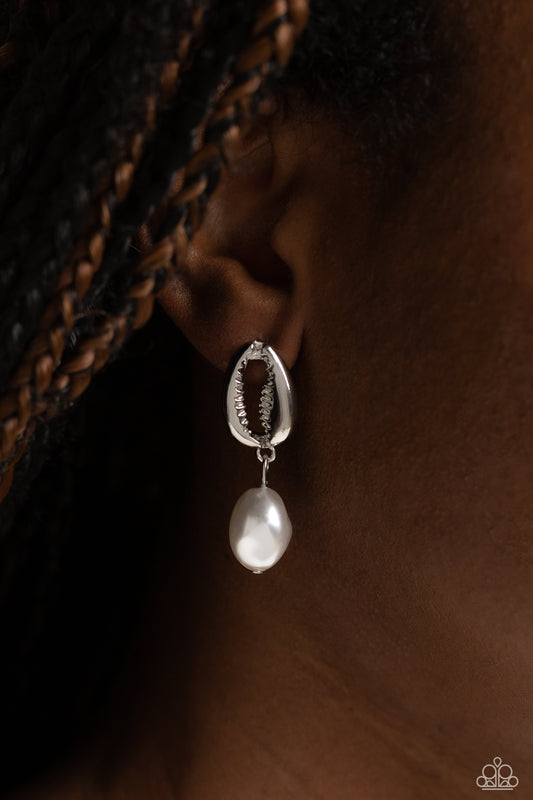 Im HAVANA Party - White Post Earring