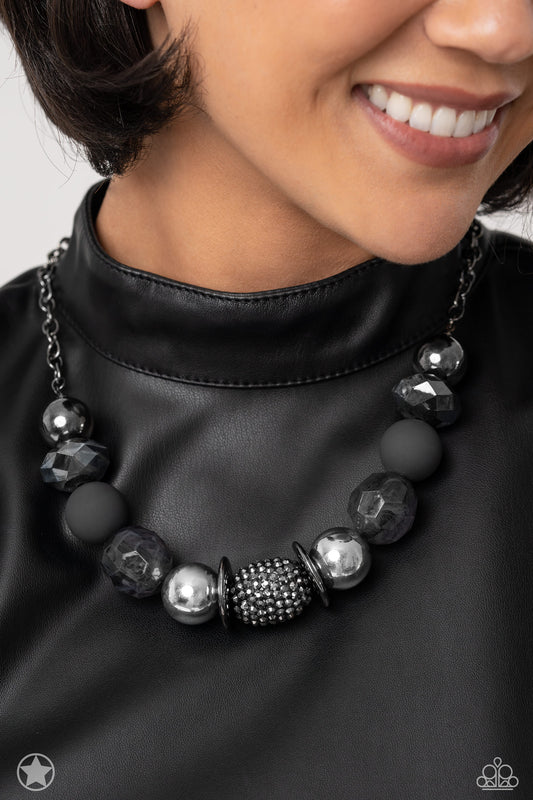 A Warm Welcome - Black Blockbuster-Necklace