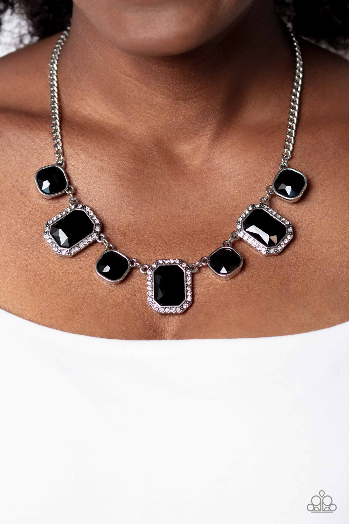 Royal Rumble - Black Necklace