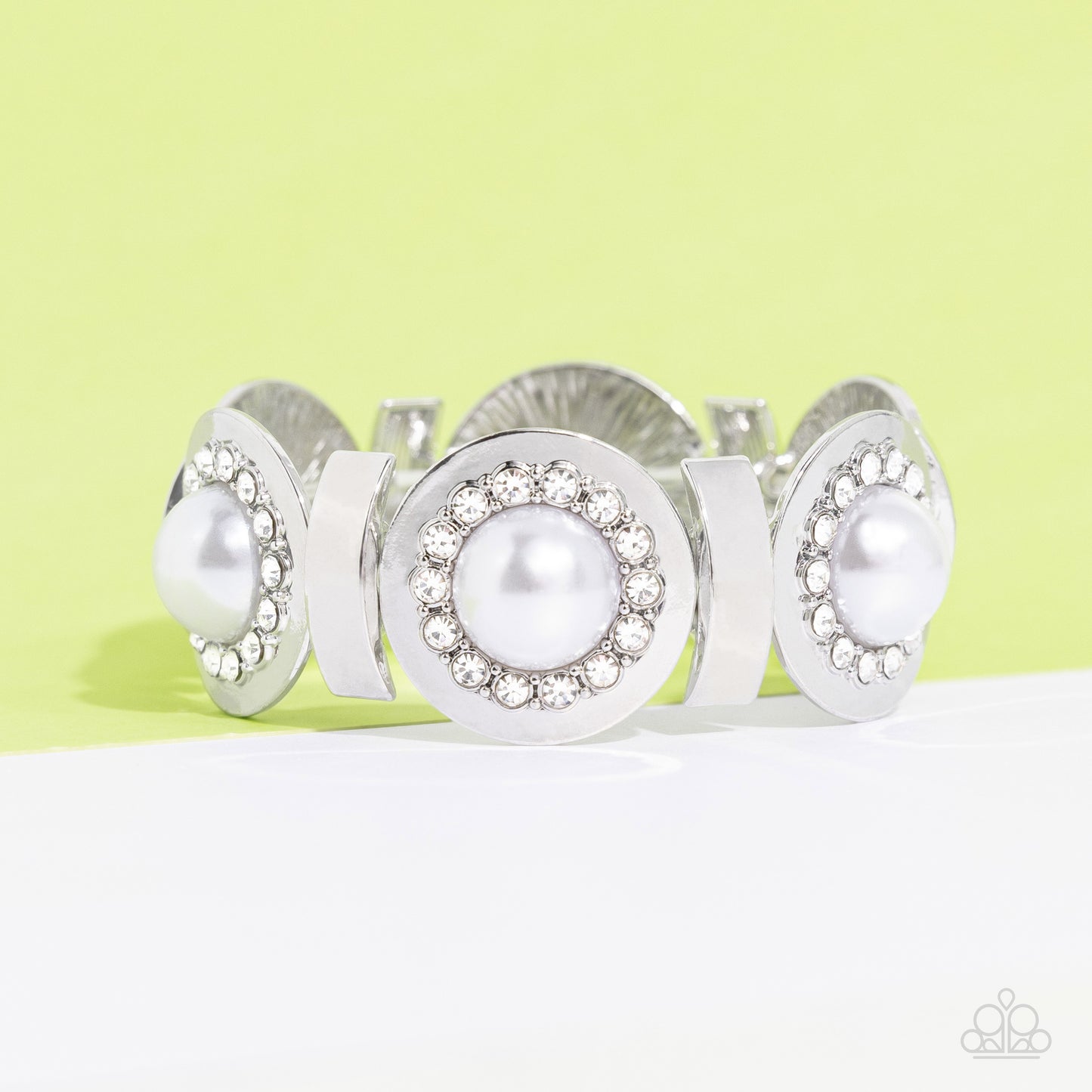 Summer Serenade - White Bracelet