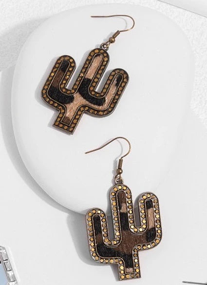 Western Worth - Brass Earring