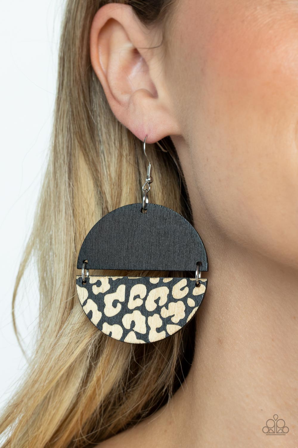 Jungle Catwalk - Black Earring