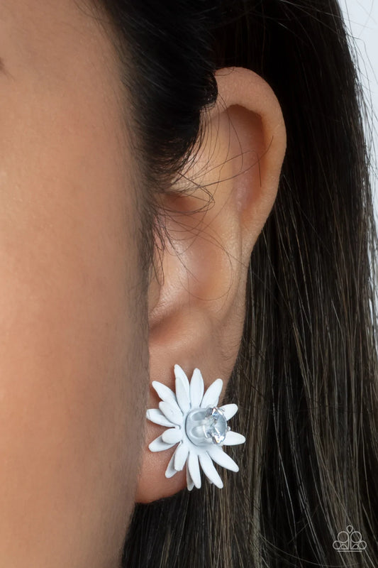 Sunshiny Daisy - White Post Earring