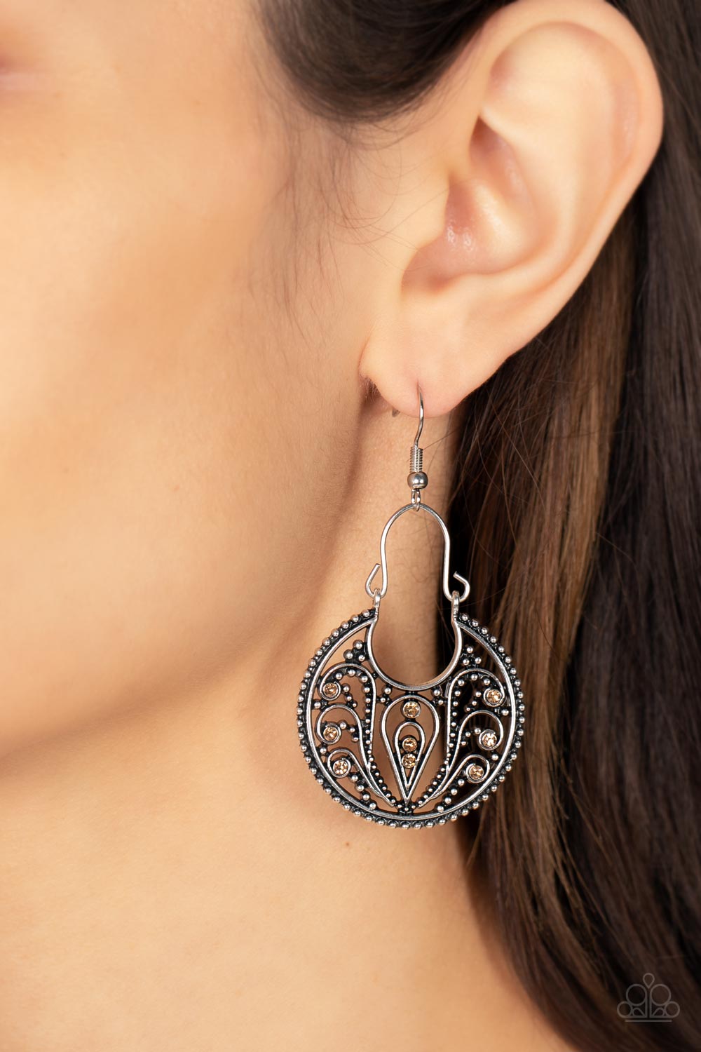 Vineyard Villa - Brown Earring