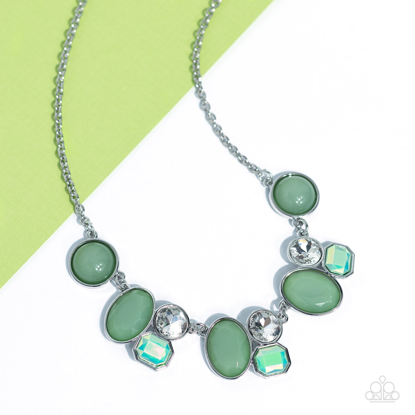 Fantasy World - Green Necklace