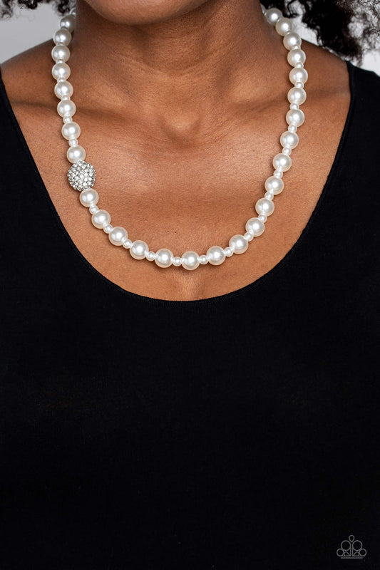 Countess Chic - White Necklace