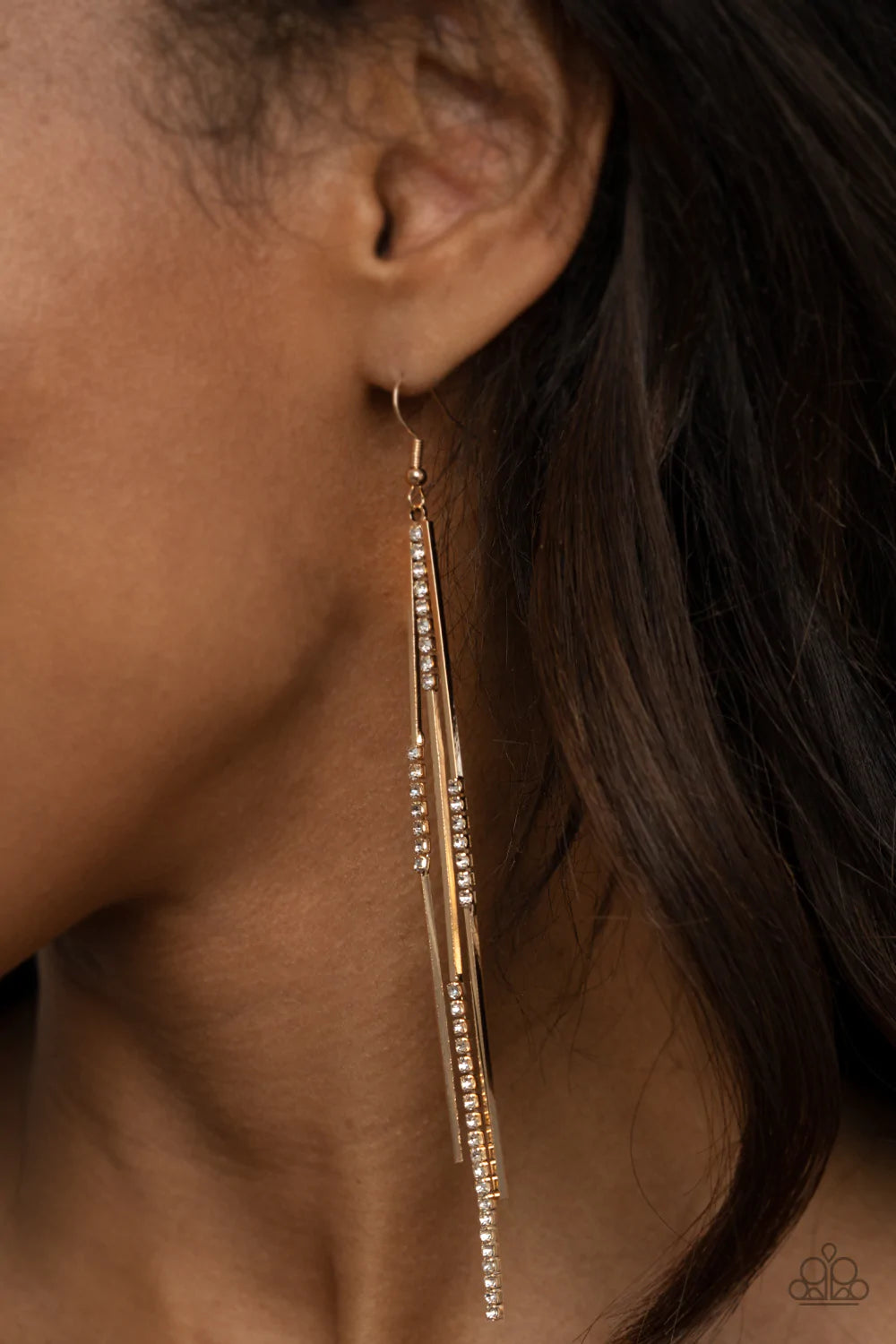 Dainty Dynamism - Gold Earring